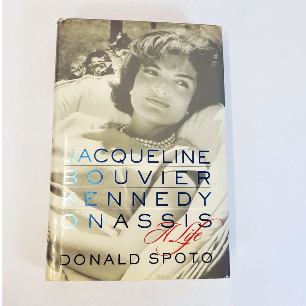 Jacqueline Bouvier Kennedy Onassis A Life St Martins Press Book